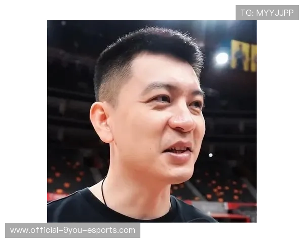 杨鸣：质疑声下 球员们都很有劲，杨鸣赛后采访视频